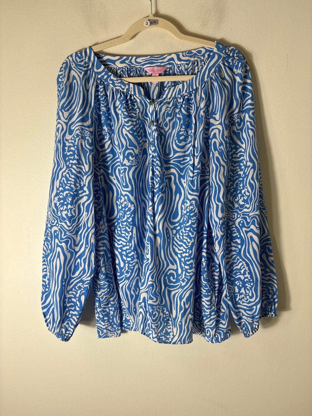 Lilly Pulitzer Blue and White Long Sleeve Flowy Silk Top Sz XL